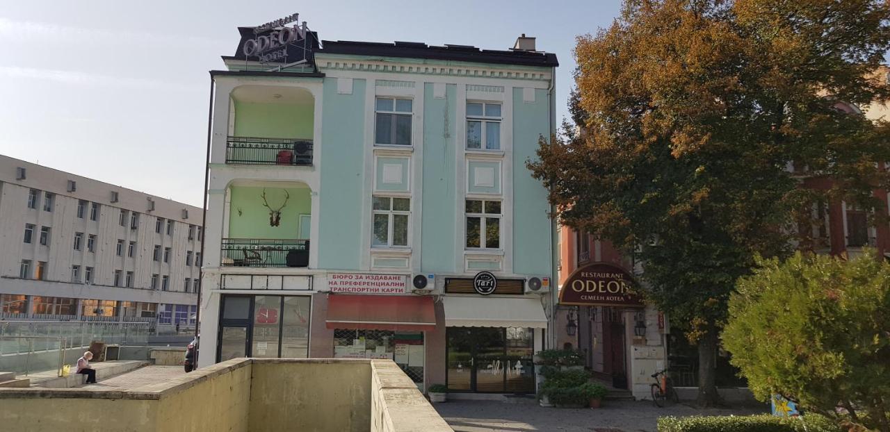 Hotel Odeon Plovdiv Kültér fotó