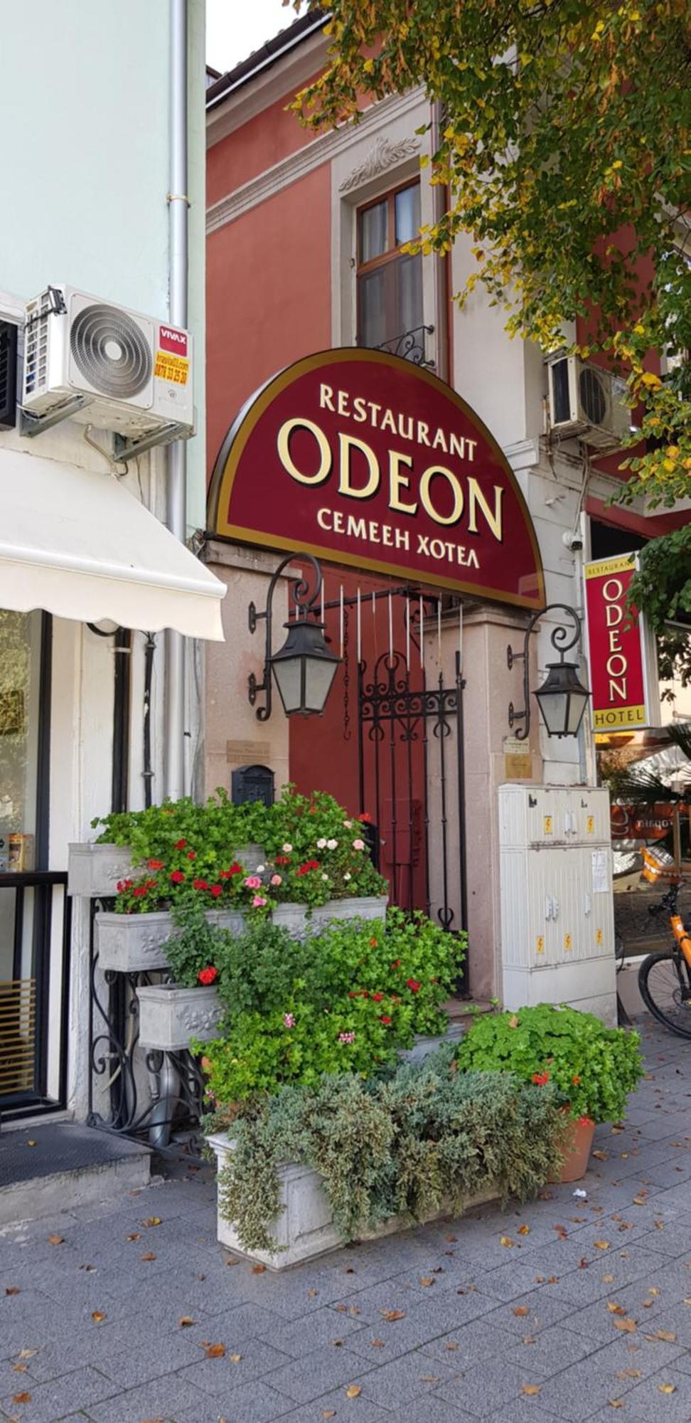 Hotel Odeon Plovdiv Kültér fotó